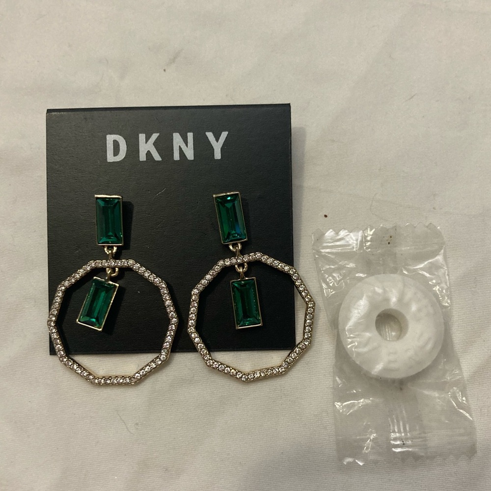 5-24 DKNY earrings post green gold tone NWT